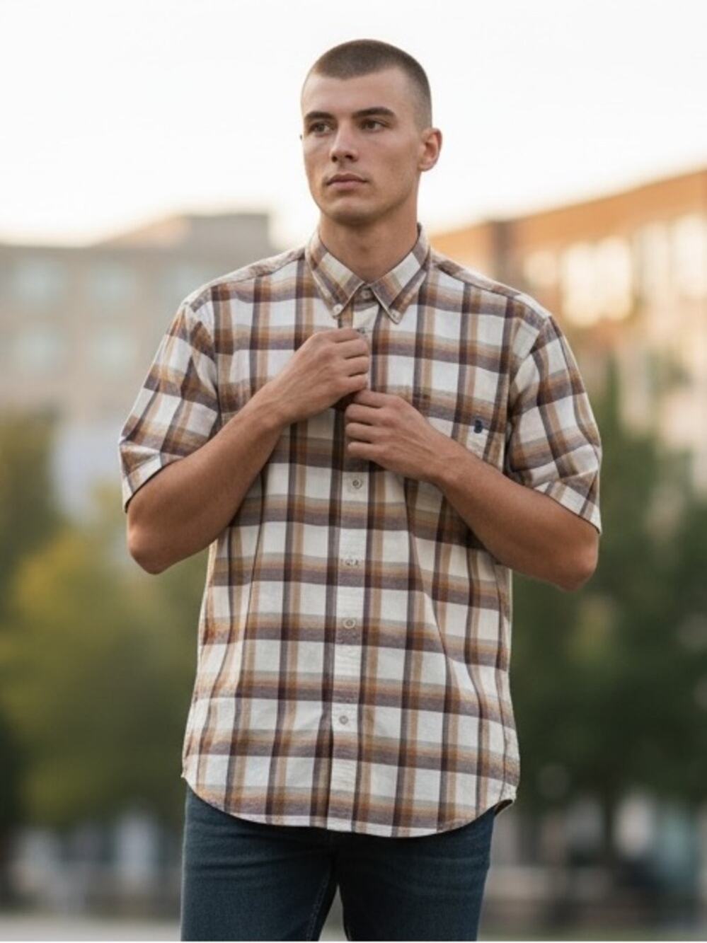 Marmot Men’s Medium Plaid Short Sleeve Dress Shirt 🌟